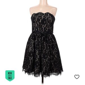 WOW stunning lace strapless dress NWT